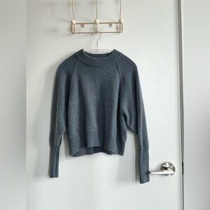 Aritzia Babaton Luxe cashmere sweater classic crew blue